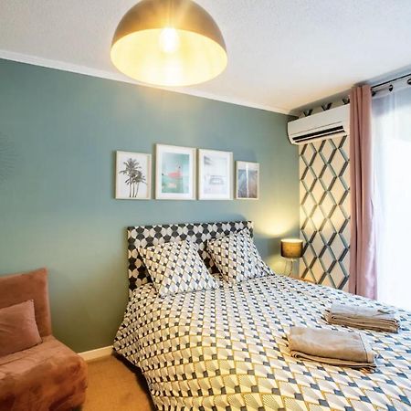 Studio Terrasse & Parking Gratuit En Residence Nîmes Kültér fotó