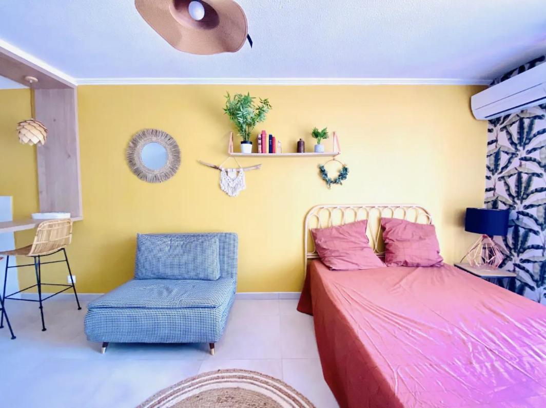 Studio Terrasse & Parking Gratuit En Residence Nîmes Kültér fotó