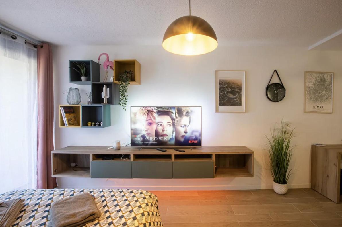 Studio Terrasse & Parking Gratuit En Residence Nîmes Kültér fotó